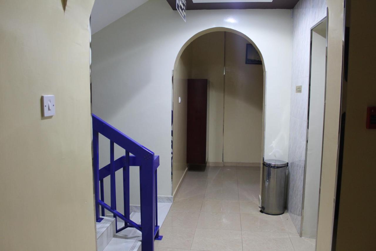 Al Aman Hotel Apartment Al Buraimi Esterno foto