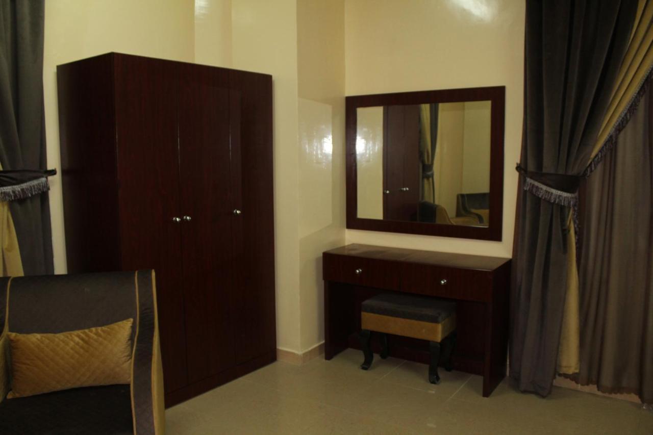 Al Aman Hotel Apartment Al Buraimi Esterno foto